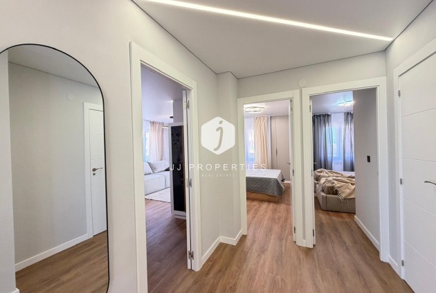 Resale - Apartment / flat -
Torrevieja - Punta prima