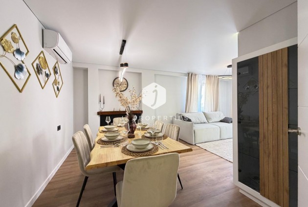 Resale - Apartment / flat -
Torrevieja - Punta prima
