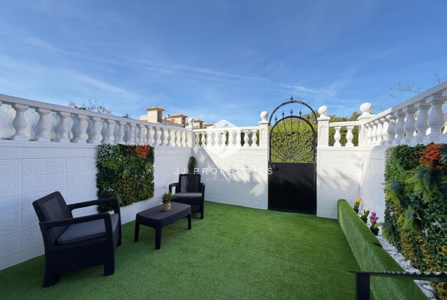 Resale - Chalet -
Orihuela Costa - Rocio Del Mar