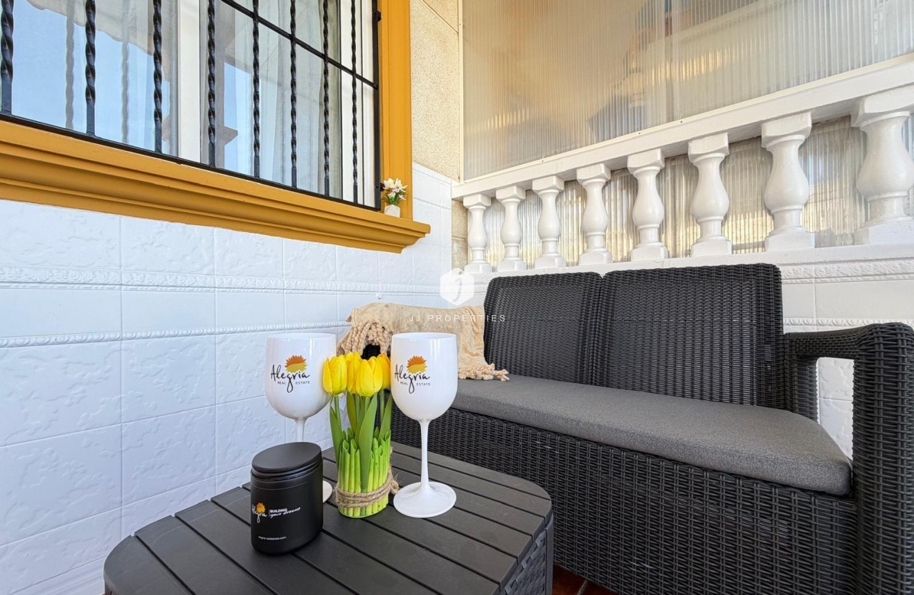 Resale - Chalet -
Orihuela Costa - Rocio Del Mar