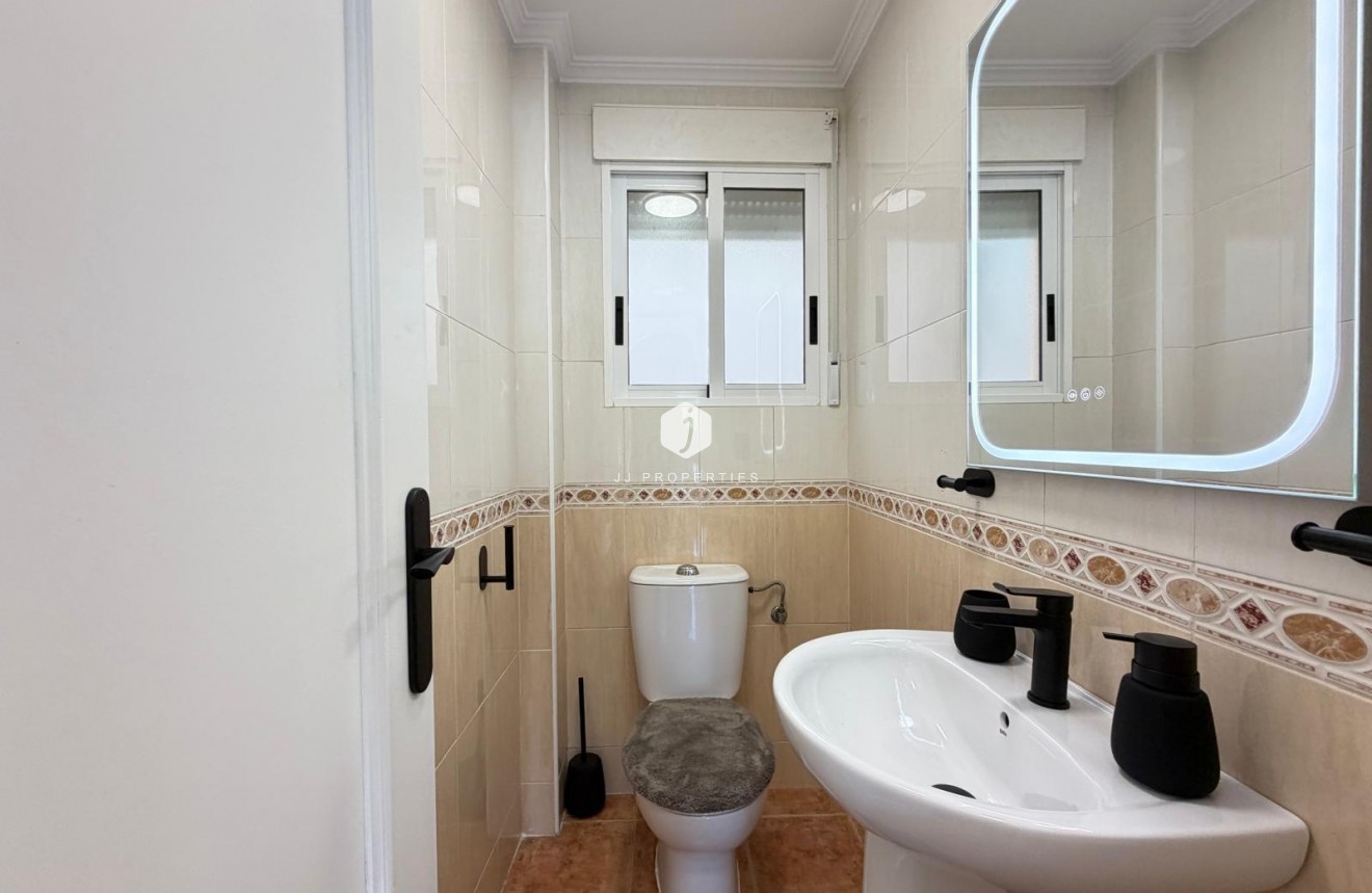 Resale - Chalet -
Orihuela Costa - Rocio Del Mar