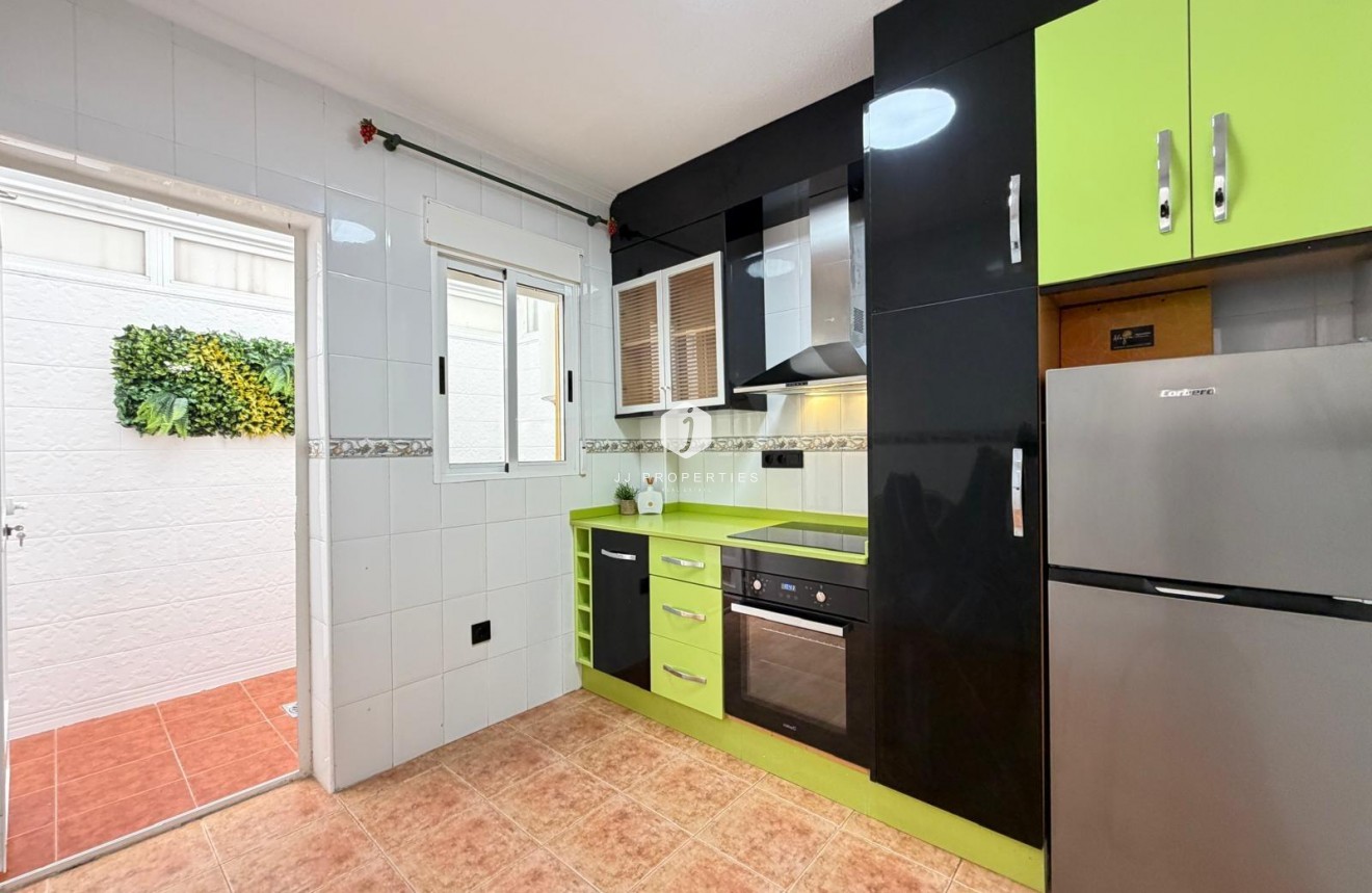 Resale - Chalet -
Orihuela Costa - Rocio Del Mar