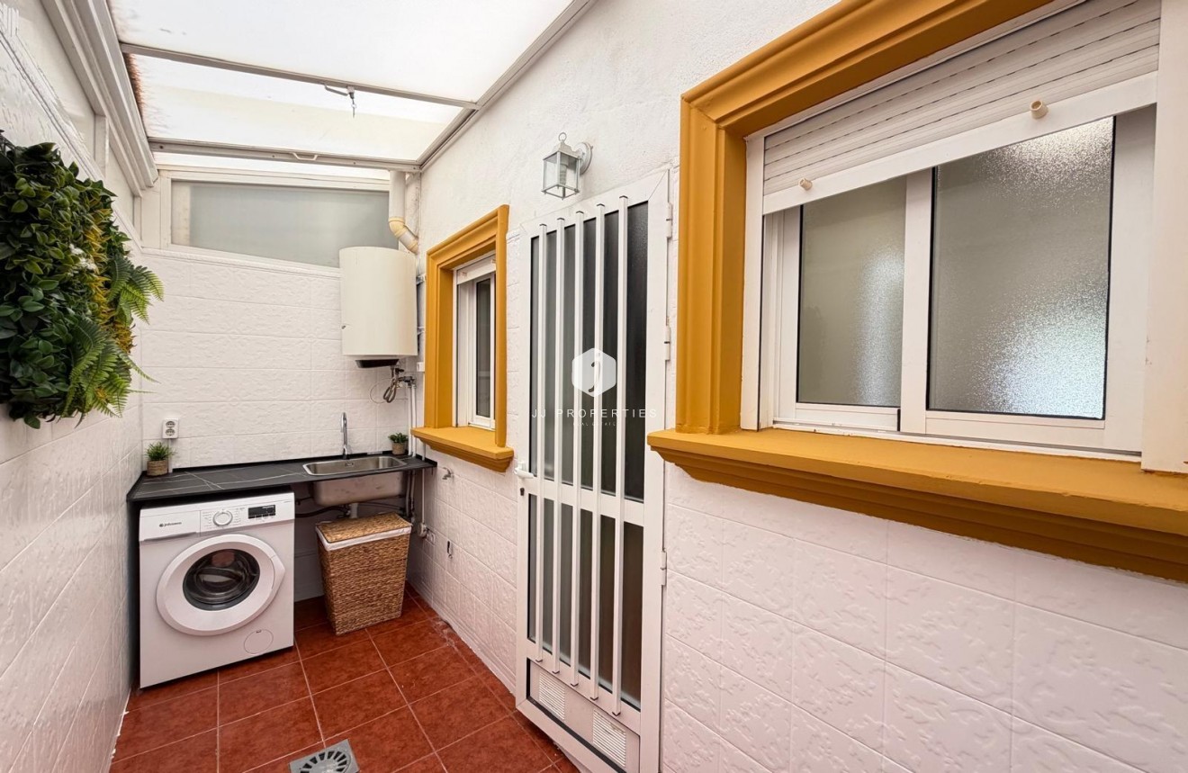 Resale - Chalet -
Orihuela Costa - Rocio Del Mar