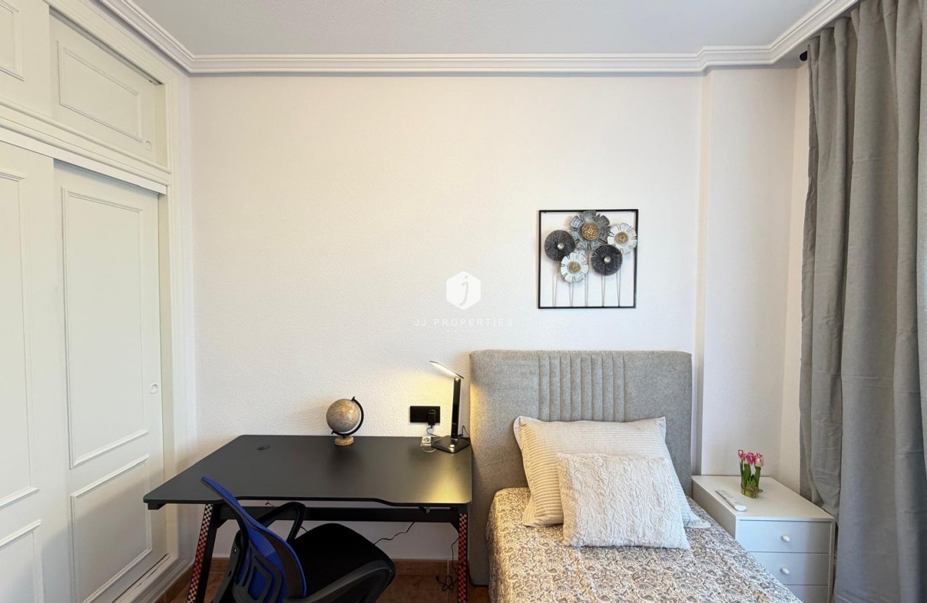 Resale - Chalet -
Orihuela Costa - Rocio Del Mar
