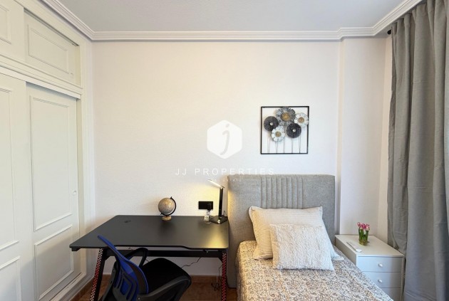 Resale - Chalet -
Orihuela Costa - Rocio Del Mar