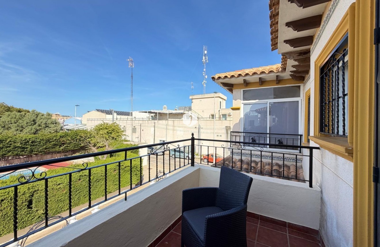 Resale - Chalet -
Orihuela Costa - Rocio Del Mar