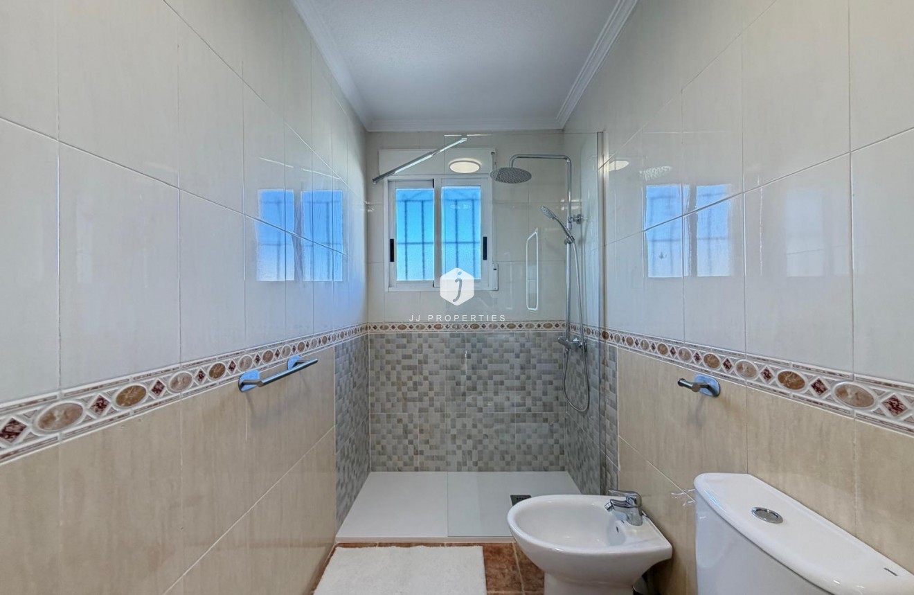 Resale - Chalet -
Orihuela Costa - Rocio Del Mar