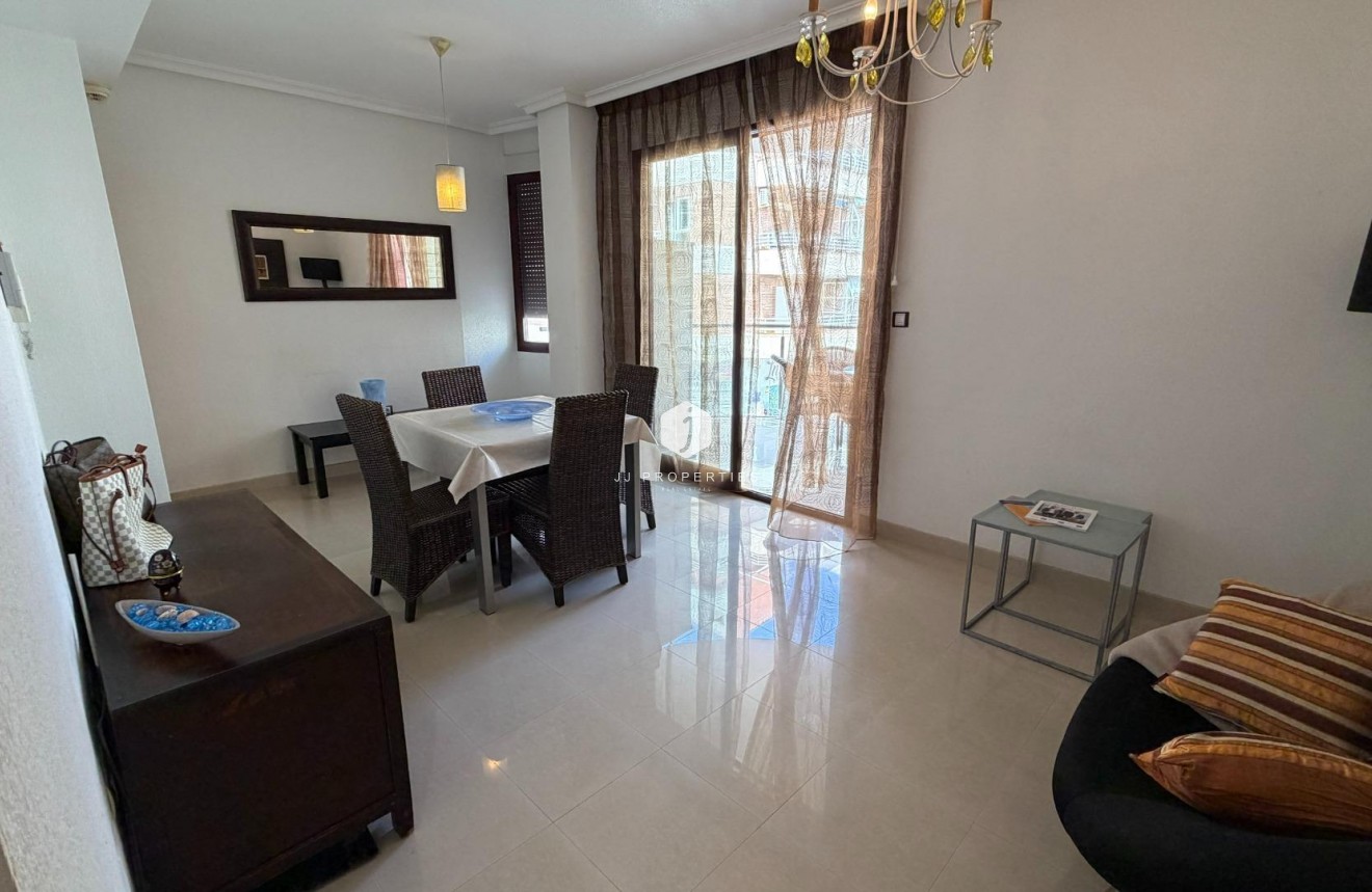 Resale - Apartment / flat -
Torrevieja - Playa de los Locos