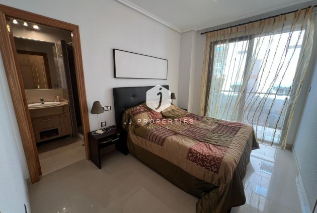 Resale - Apartment / flat -
Torrevieja - Playa de los Locos