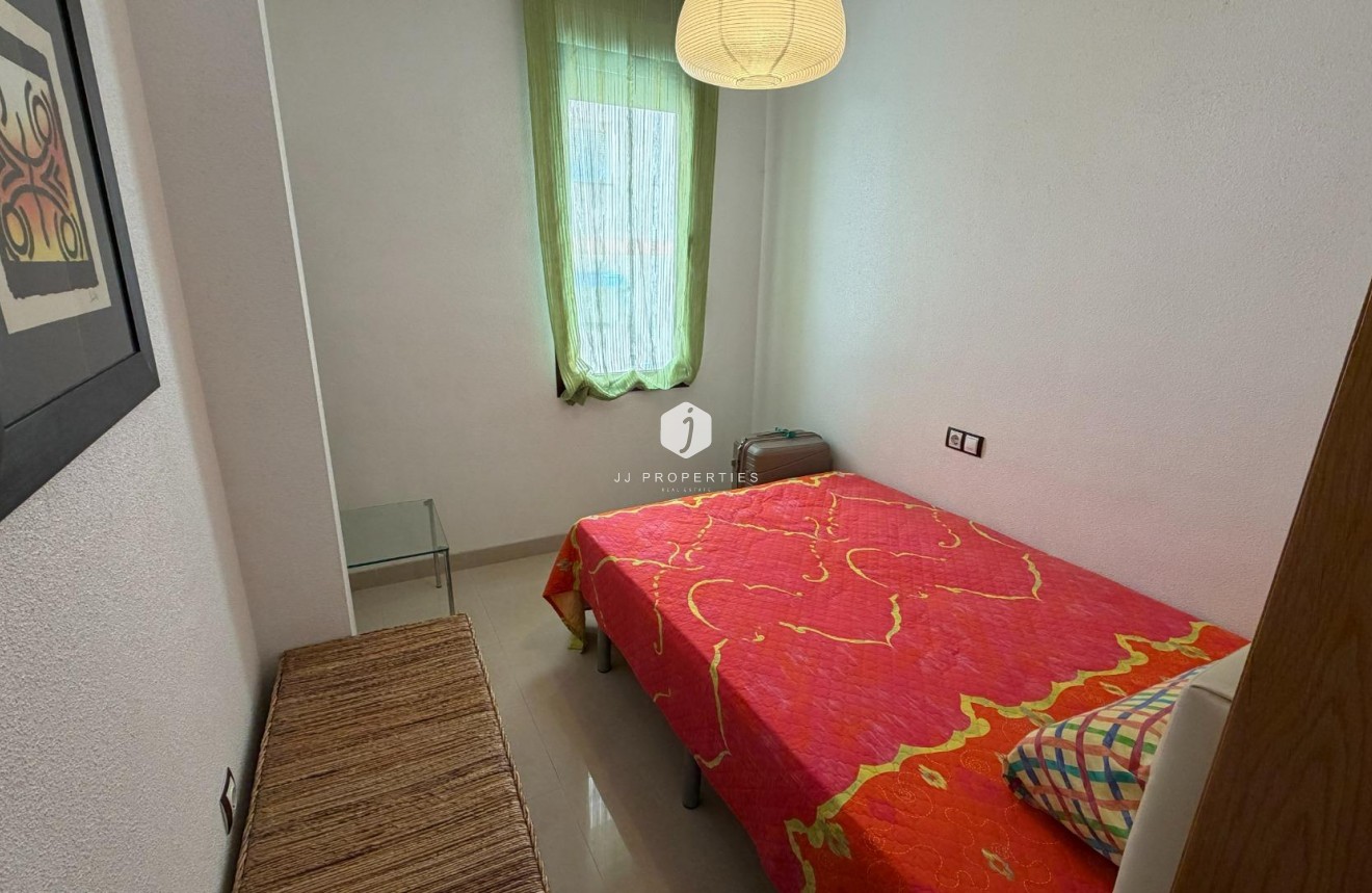 Resale - Apartment / flat -
Torrevieja - Playa de los Locos