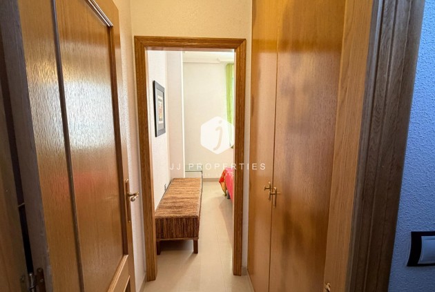 Resale - Apartment / flat -
Torrevieja - Playa de los Locos