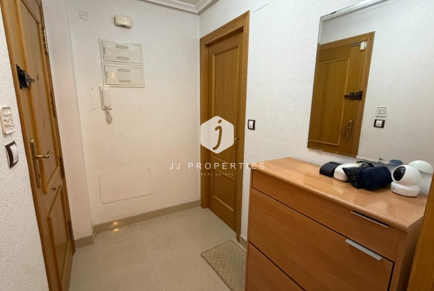 Resale - Apartment / flat -
Torrevieja - Playa de los Locos