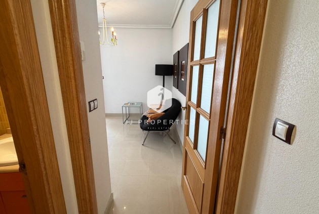 Resale - Apartment / flat -
Torrevieja - Playa de los Locos