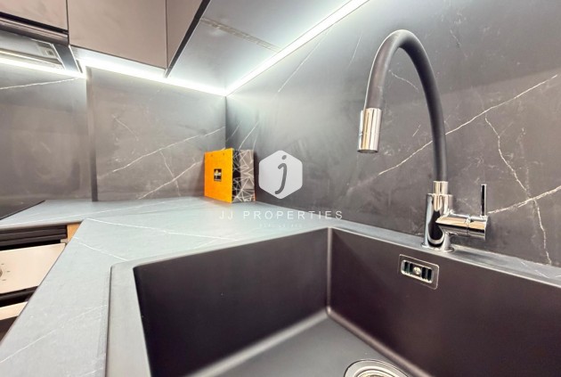 Resale - Apartment / flat -
Torrevieja - Estacion de autobuses