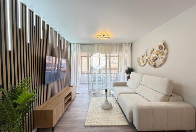 Resale - Apartment / flat -
Torrevieja - Estacion de autobuses