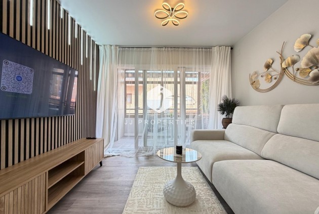 Resale - Apartment / flat -
Torrevieja - Estacion de autobuses