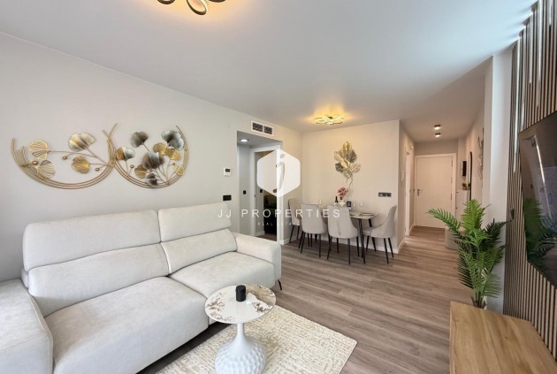 Resale - Apartment / flat -
Torrevieja - Estacion de autobuses