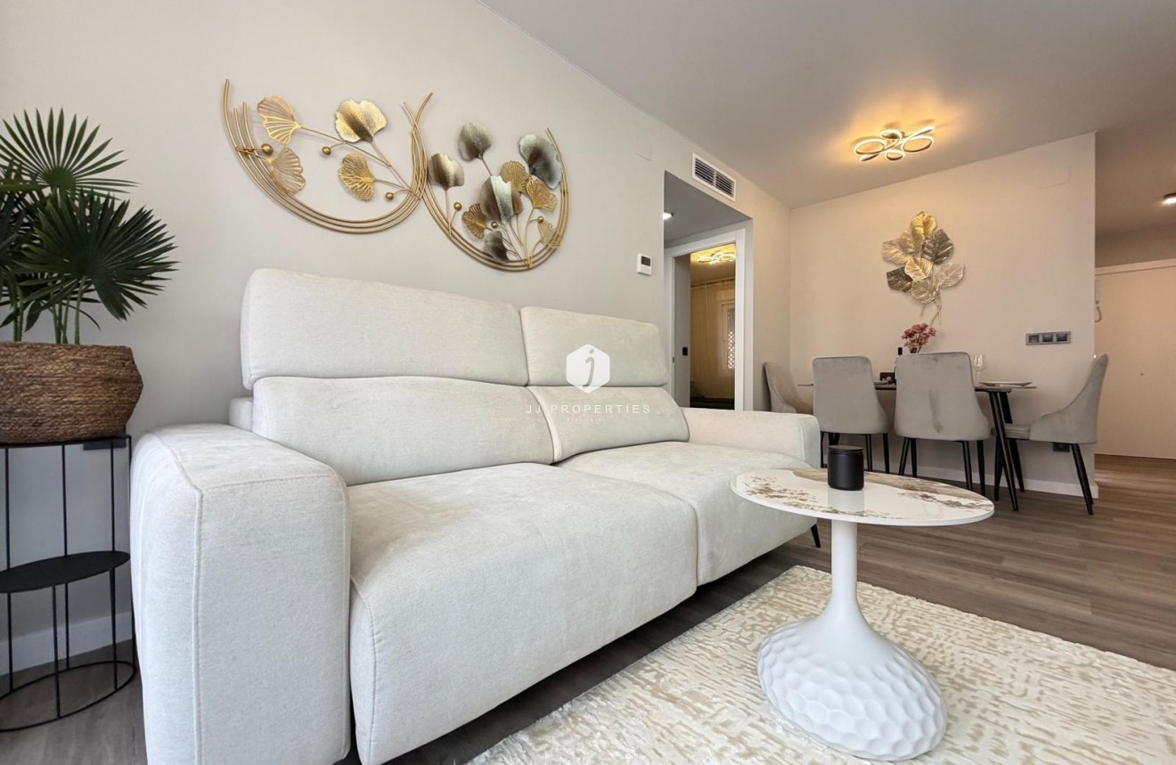 Resale - Apartment / flat -
Torrevieja - Estacion de autobuses
