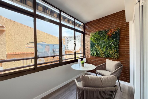 Resale - Apartment / flat -
Torrevieja - Estacion de autobuses