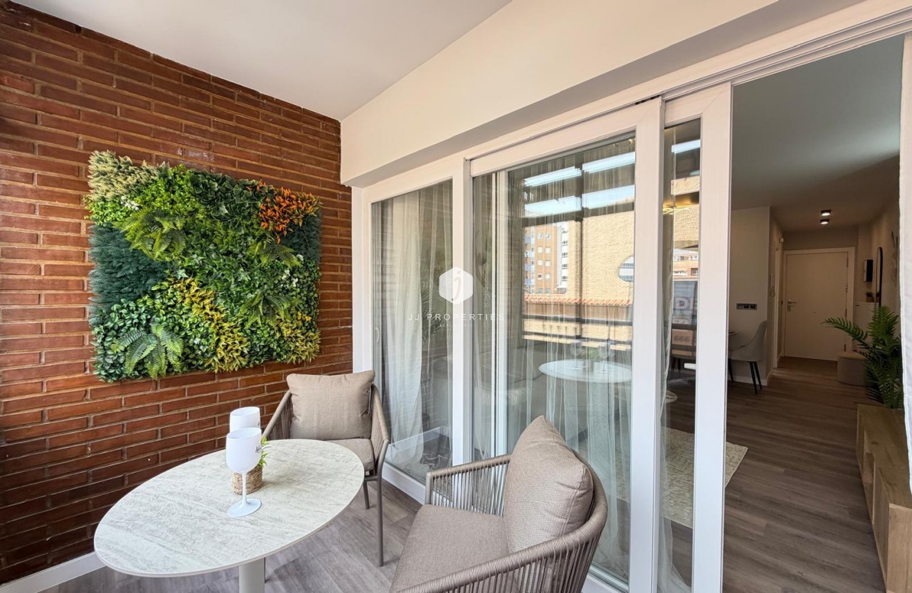 Resale - Apartment / flat -
Torrevieja - Estacion de autobuses