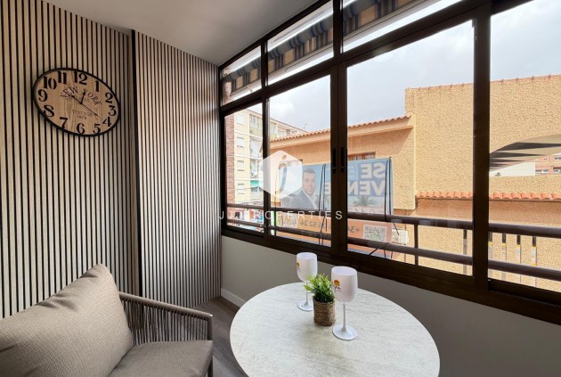 Resale - Apartment / flat -
Torrevieja - Estacion de autobuses