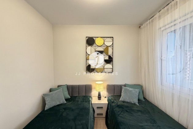 Resale - Apartment / flat -
Torrevieja - Estacion de autobuses