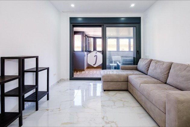 Resale - Apartment / flat -
Torrevieja - Playa del Cura