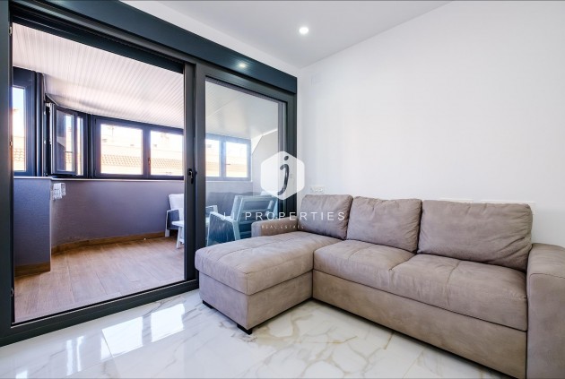 Resale - Apartment / flat -
Torrevieja - Playa del Cura