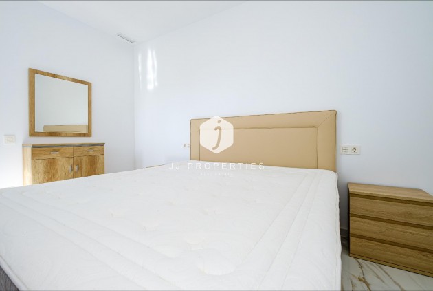 Resale - Apartment / flat -
Torrevieja - Playa del Cura
