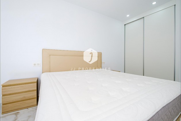 Resale - Apartment / flat -
Torrevieja - Playa del Cura