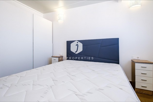 Resale - Apartment / flat -
Torrevieja - Playa del Cura