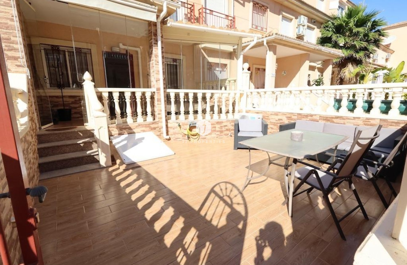 Resale - Duplex -
Orihuela Costa - Costa Blanca