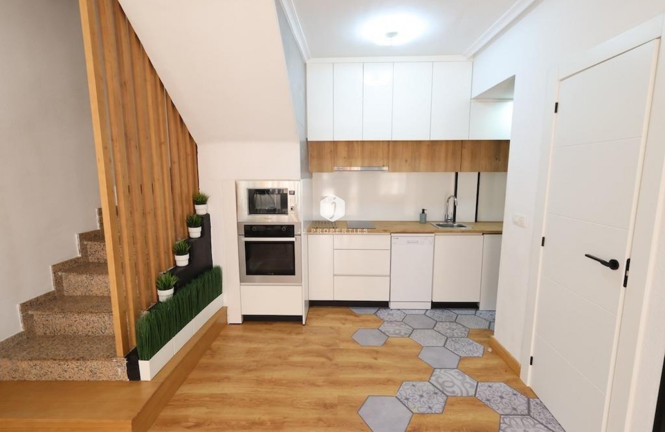 Resale - Duplex -
Orihuela Costa - Costa Blanca