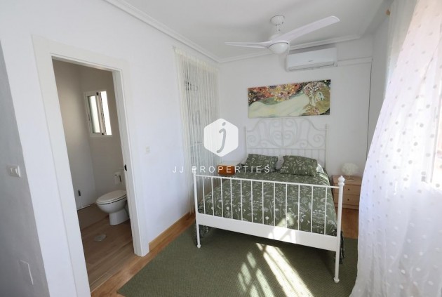 Resale - Duplex -
Orihuela Costa - Costa Blanca