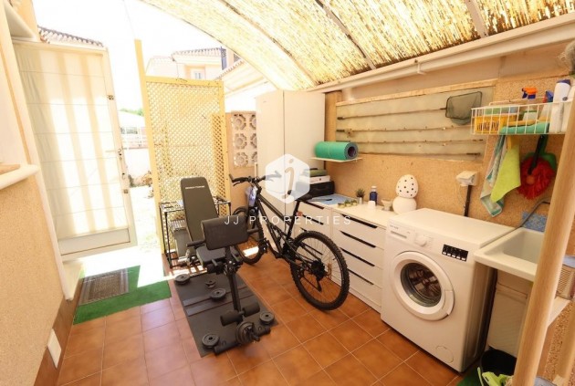 Resale - Villa -
Torrevieja - Costa Blanca