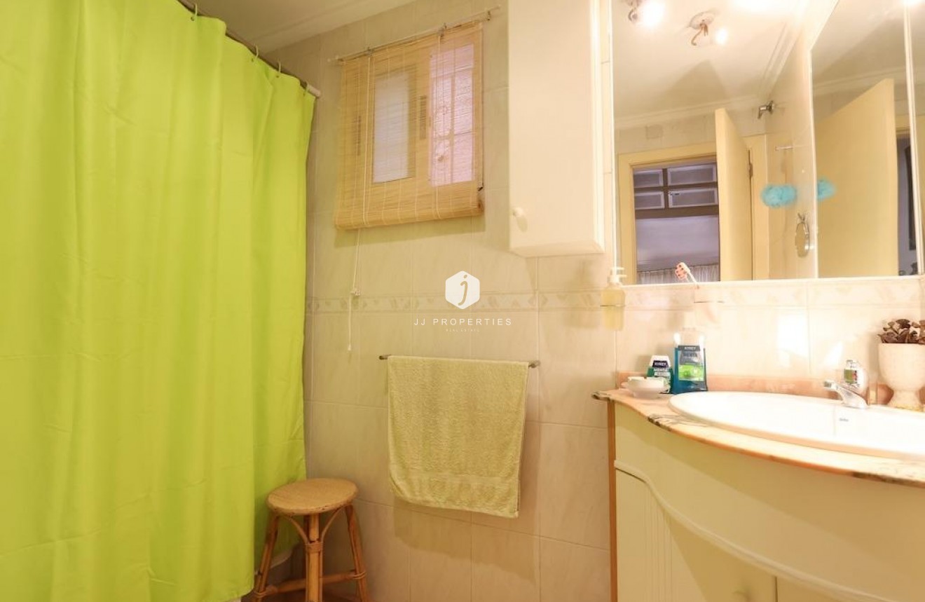 Resale - Villa -
Torrevieja - Costa Blanca