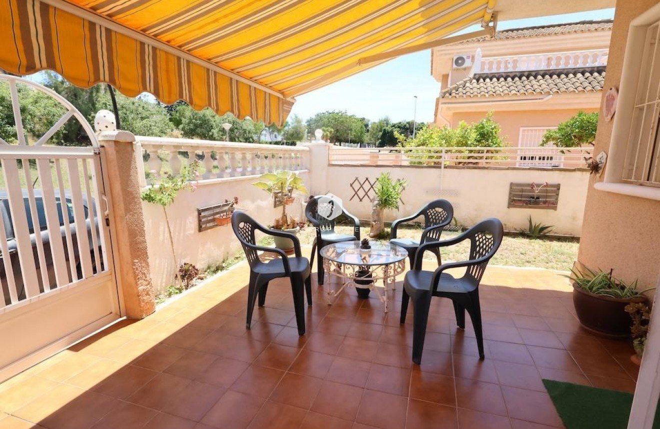 Resale - Villa -
Torrevieja - Costa Blanca
