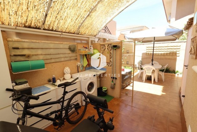 Resale - Villa -
Torrevieja - Costa Blanca