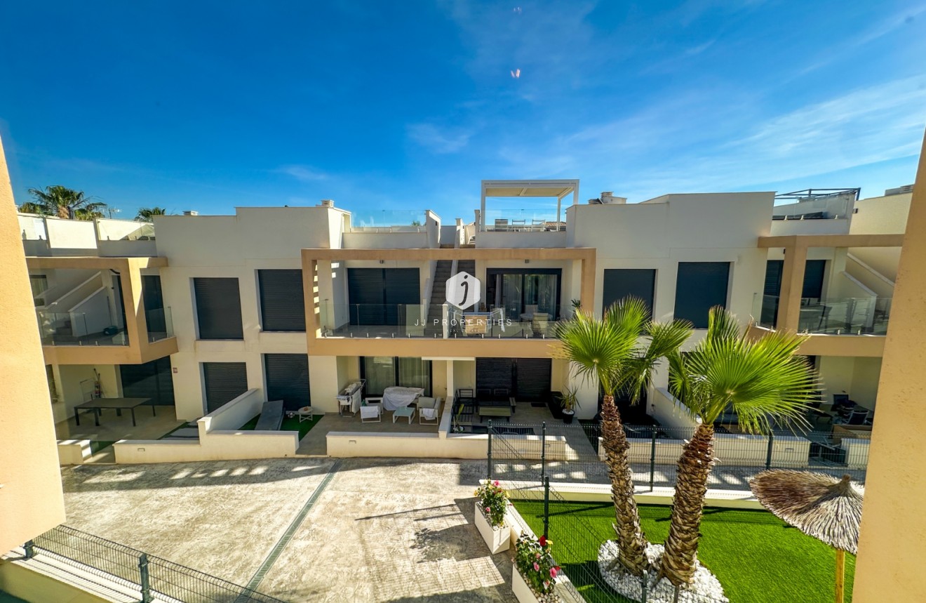 Resale - Apartment / flat -
Orihuela Costa - Costa Blanca