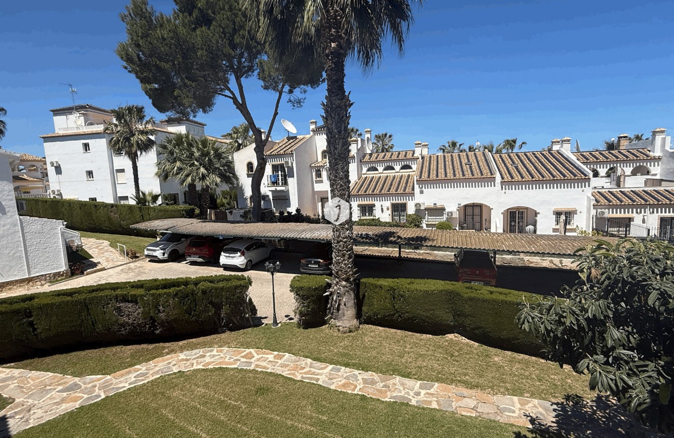 Resale - Apartment / flat -
Orihuela Costa - Costa Blanca