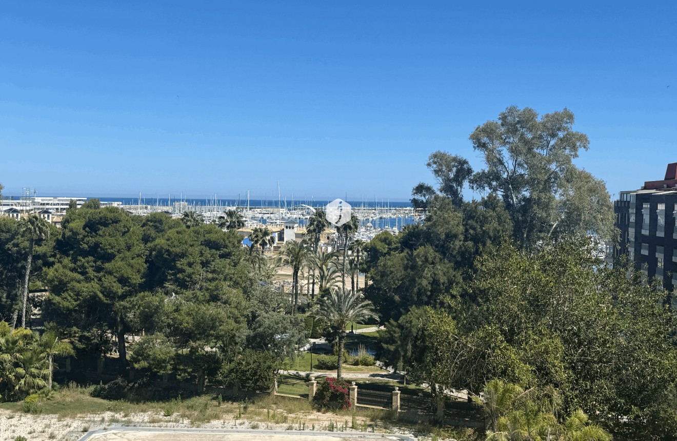 Resale - Apartment / flat -
Torrevieja - Costa Blanca