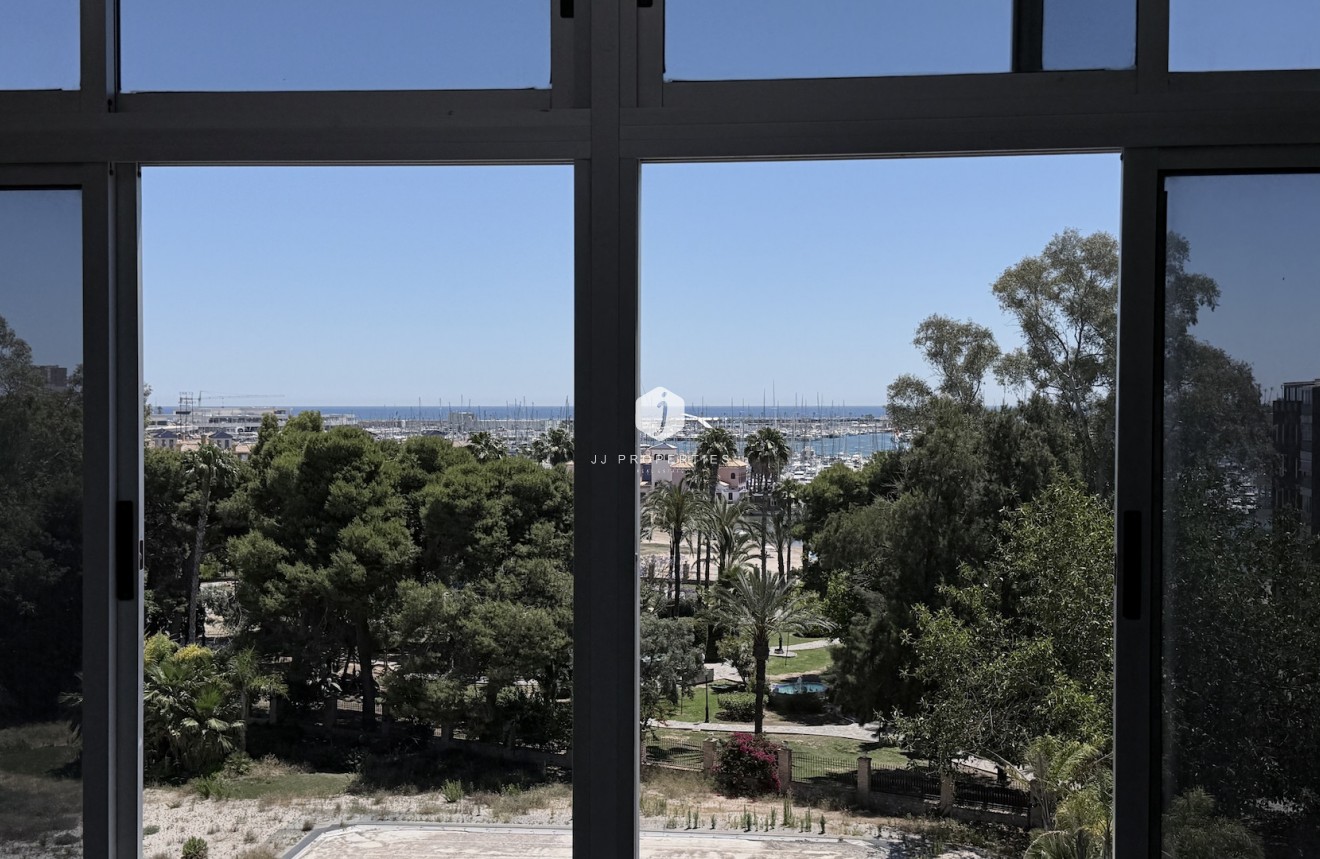 Resale - Apartment / flat -
Torrevieja - Costa Blanca