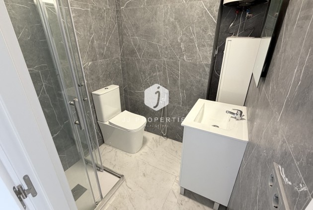 Resale - Apartment / flat -
Torrevieja - Costa Blanca