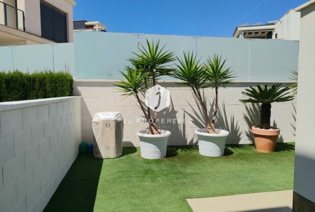 Resale - Villa -
San Miguel de Salinas - Inland