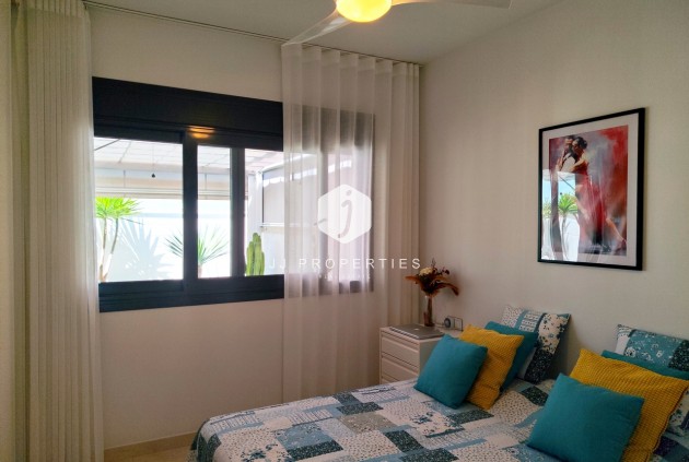 Resale - Villa -
San Miguel de Salinas - Inland