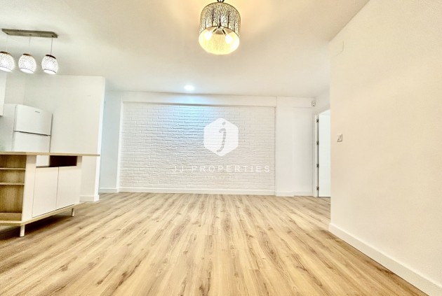 Resale - Apartment / flat -
Torrevieja - Costa Blanca