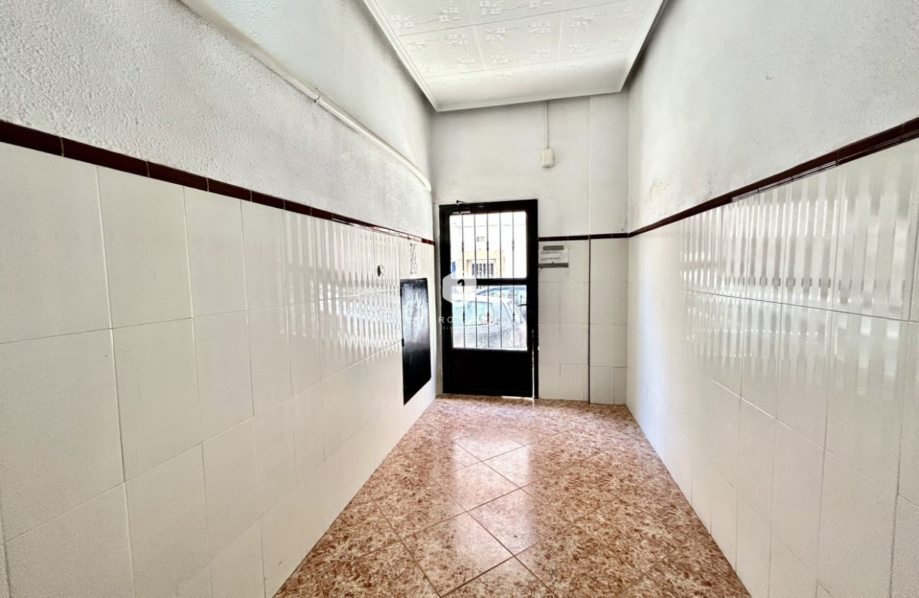 Resale - Apartment / flat -
Torrevieja - Costa Blanca