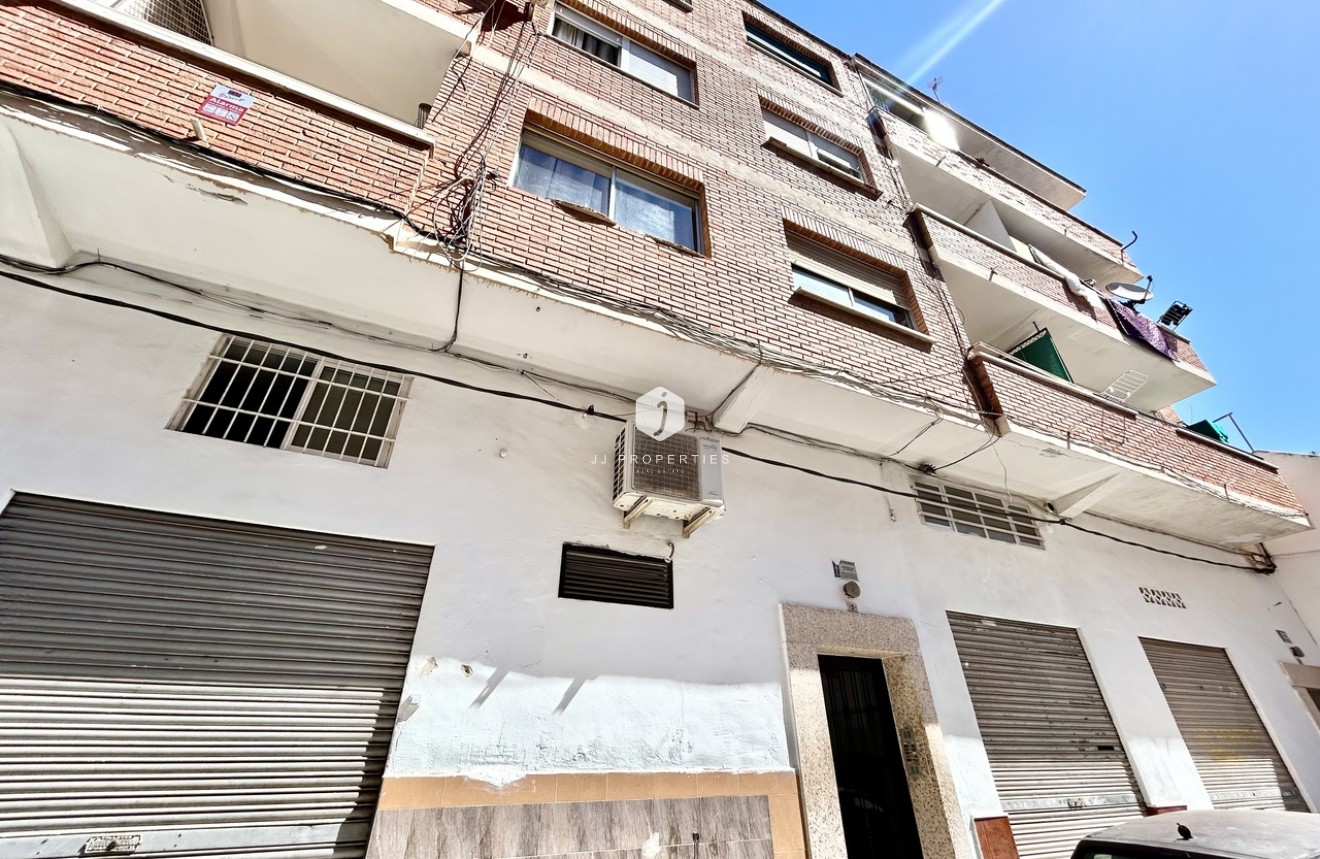 Resale - Apartment / flat -
Torrevieja - Costa Blanca