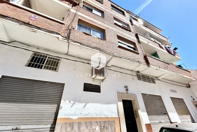 Resale - Apartment / flat -
Torrevieja - Costa Blanca