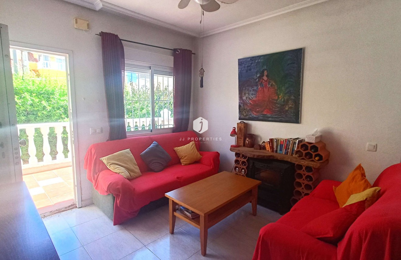 Resale - Chalet -
Orihuela Costa - Costa Blanca
